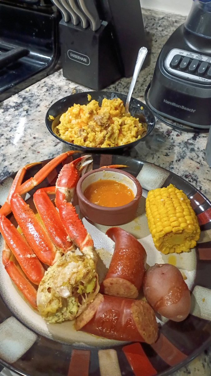 KushAndretti's tweet photo. cooking on my off day but it's worth it 🙂

*Steak &amp; shrimp rice btw before y'all holler "where da skrimmpp?" https://t.co/K0NBD55e5s