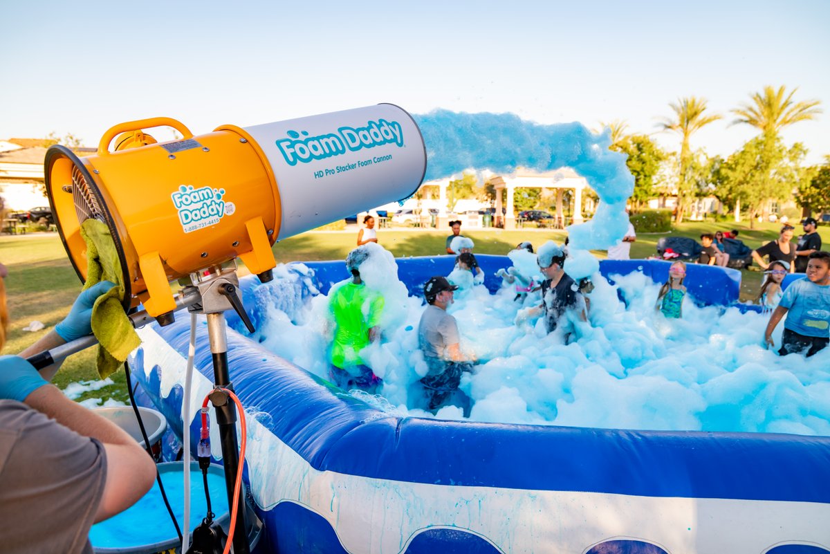 Highgate7Oaks's tweet photo. Kids Kick Off Summer in Highgate with a Blast of Foamy Fun

Kids who live in Highgate at Seven Oaks communities had a blast kicking off summer in a most unusual way - by covering themselves in cool blue foam!... https://t.co/x0ktv58dvW