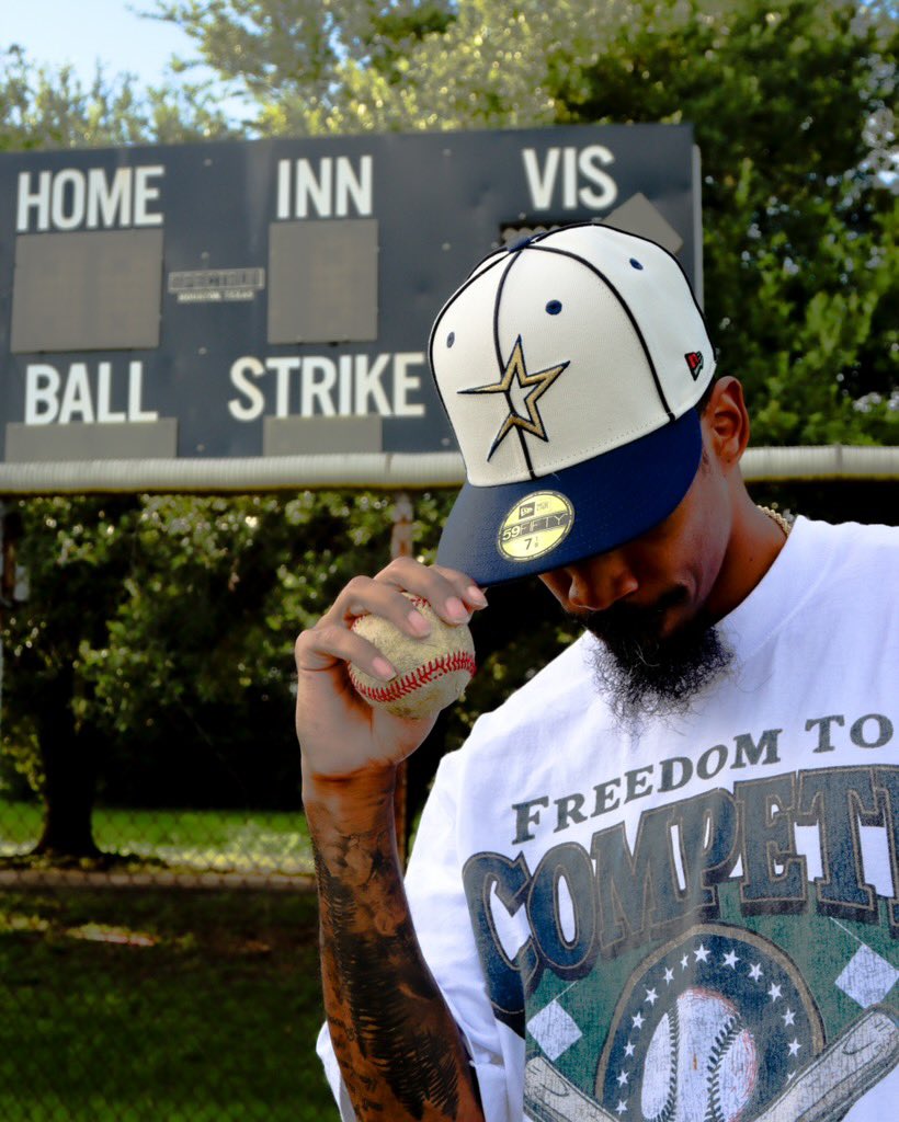 leebaron2's tweet photo. “Freedom to Compete” drops Friday, 6/19.

Inspired by Juneteenth and Negro League baseball, this New Era Custom Hat honors athletes whose excellence thrived despite unequal opportunities.

Available at 10 AM in-store &amp; online + The Lee Baron App. Early access for app users. https://t.co/KmI3EOsrcl