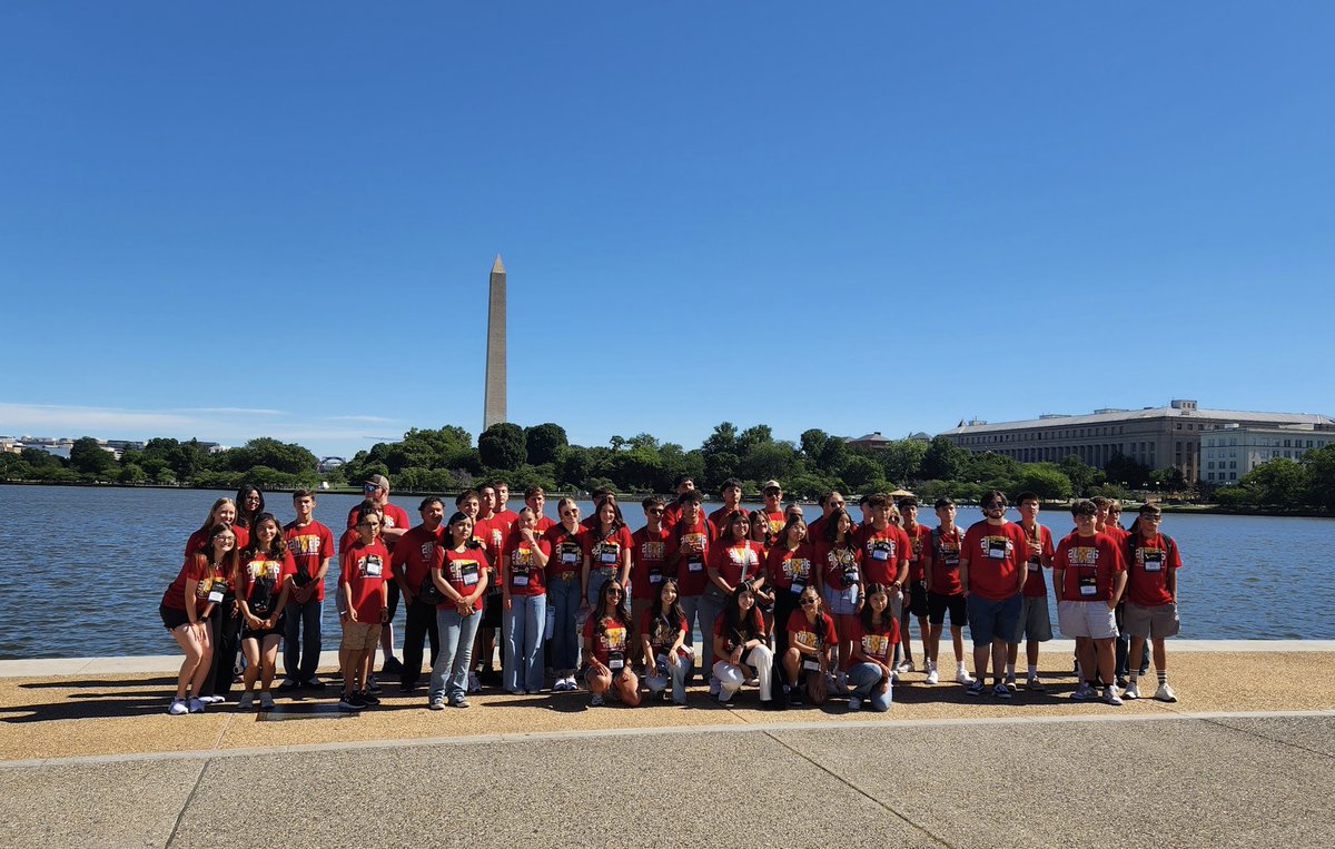 NMRECoops's tweet photo. 🇺🇸 Day 1 of #YouthTour2026 was filled with history! New Mexico delegates explored the Jefferson, FDR &amp; MLK Memorials, Mount Vernon, WWII Memorial, &amp; Marine Corps War Memorial. Learning about the leaders &amp; events that shaped our nation! #NMYouthTour #WashingtonDC #FutureLeaders https://t.co/2ZzXoAvwTw