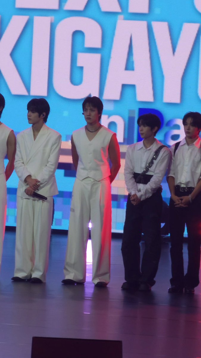 yellow_622's tweet photo. 우와 에투메 크다 https://t.co/lws5l1PZ5k
