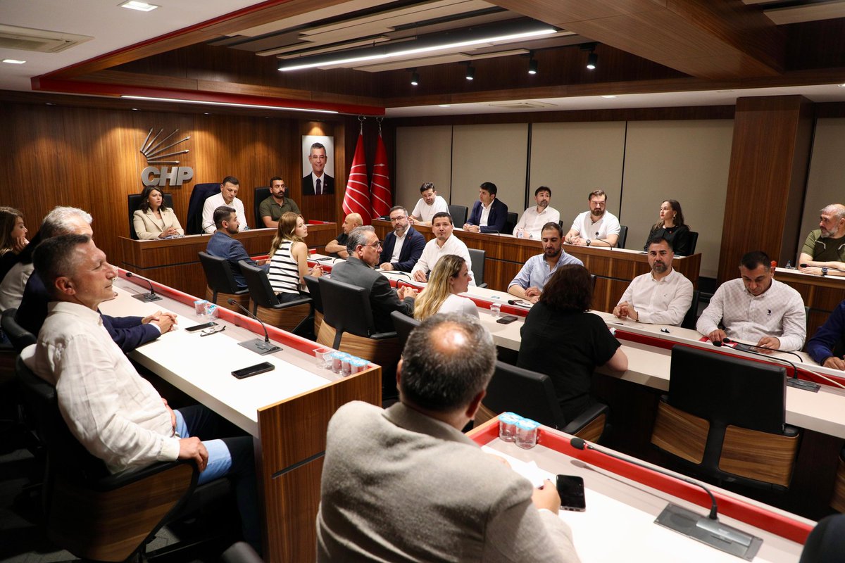 istanbulorgutu's tweet photo. Örgütümüzle görevimizin başındayız.

İl yönetim kurulu toplantımızı İl Başkanımız Özgür Çelik’in başkanlığında gerçekleştirdik. https://t.co/WFeB5QrZPM