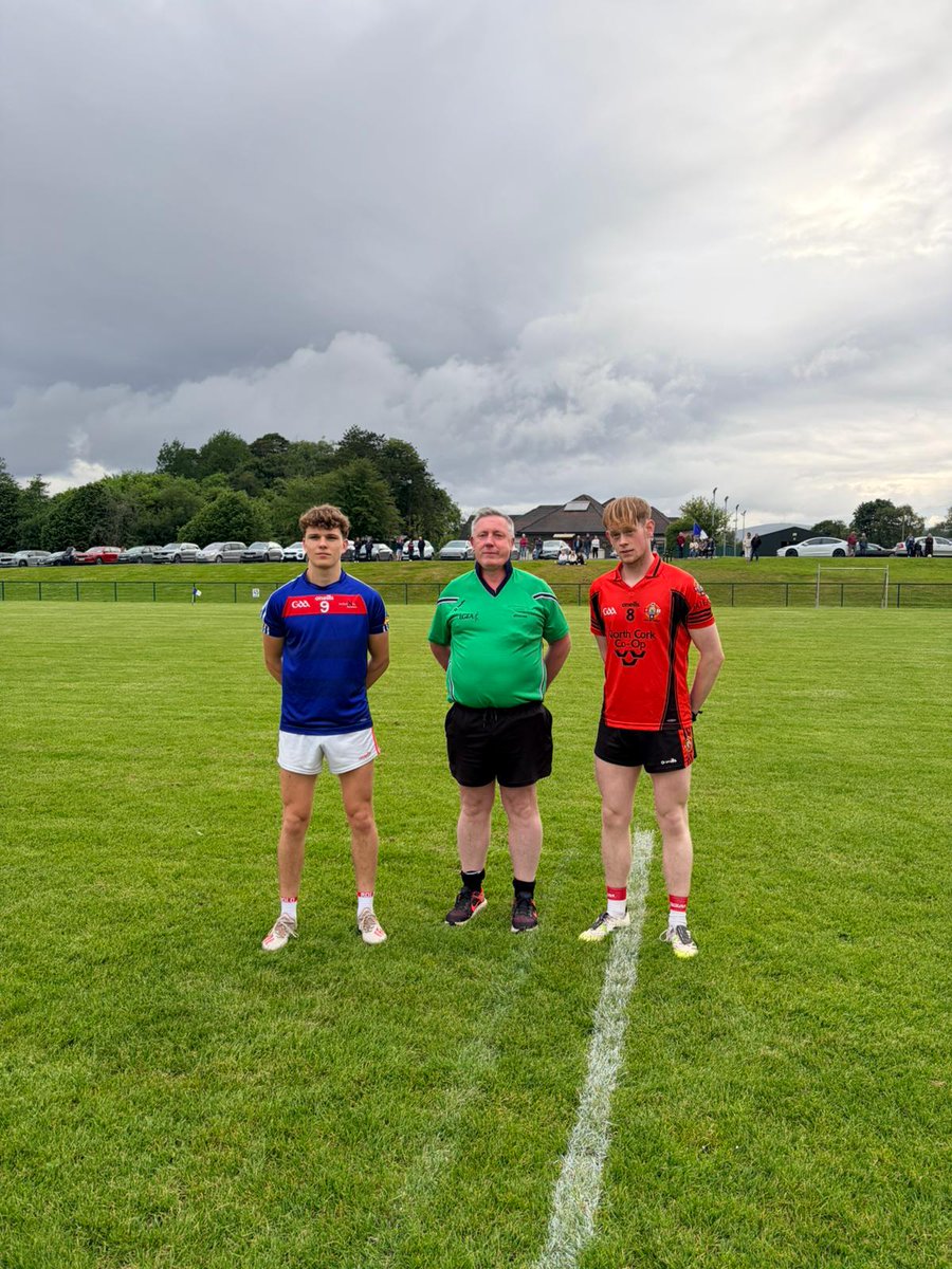 gda_mc's tweet photo. @carberygaa / @GaaBeara  u18 played Duhallow tonight and came out 2pts down in a cracking game. Can see the improvement in players from games at this level. @CastlehavenGAA @CarberyRangers @RossaGAA @bantryblues @OfficialCorkGAA https://t.co/Eb84eyGTEW