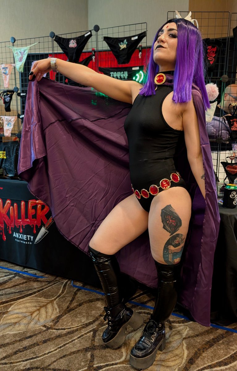 CosPhoto619's tweet photo. Killer is exactly what @/controller kitty 's Raven cosplay is.

Convention @HentaiMatsuriSD https://t.co/UYKydtwwH5