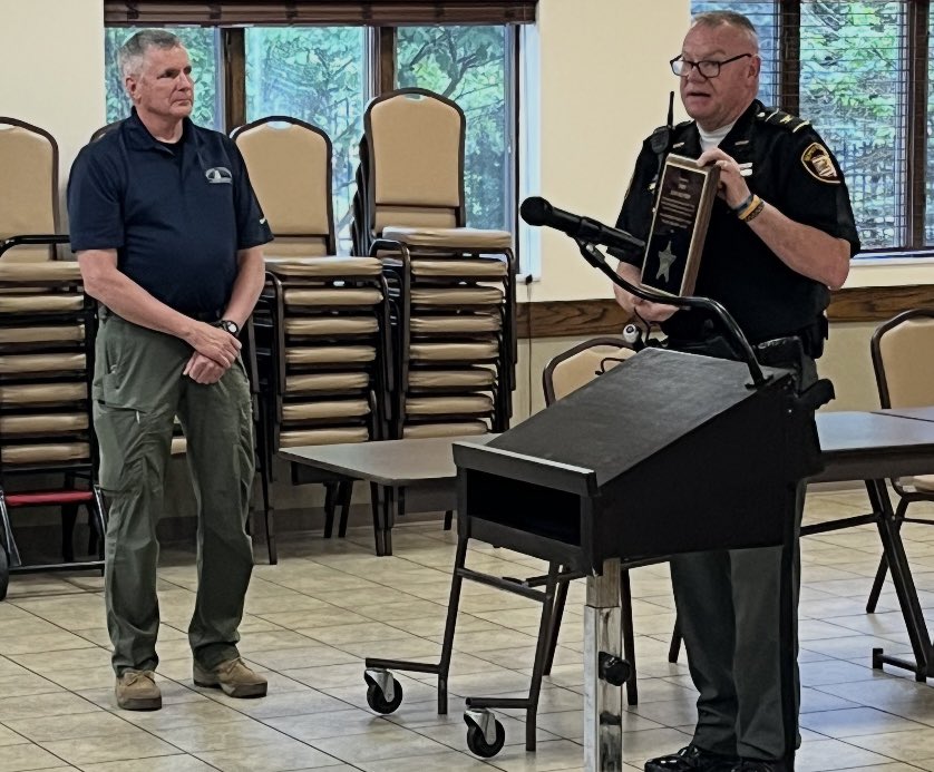 CHIEFGILBERT1's tweet photo. Congrats to Blendon Twp Police Chief John Belford who is retiring! John has been the longest serving suburban Police Chief in Franklin County serving 22 yrs as Chief! Been an honor serving with him in my different capacities over those years! Best of Luck to new Chief Retherford. https://t.co/Hsb2c0qZiL
