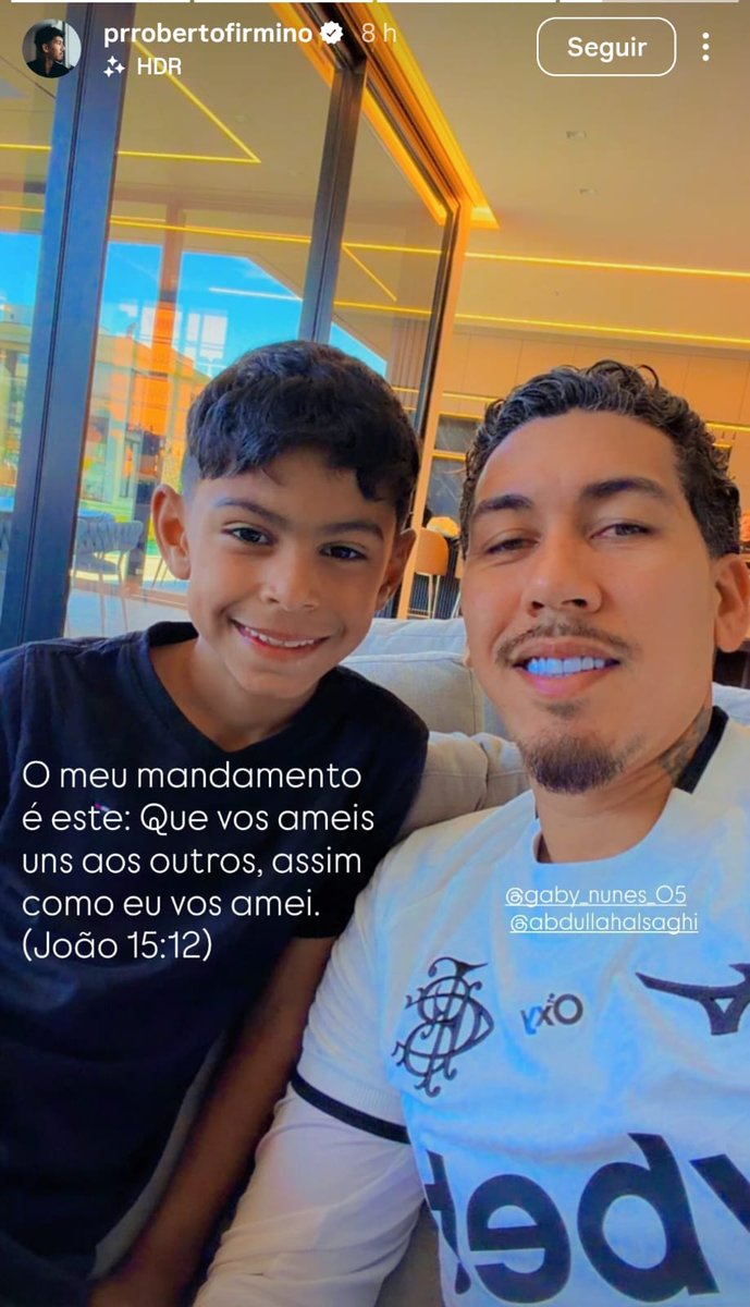 astrobfr's tweet photo. Firmino tentando cavar uma vaga no glorioso Botafogo de futebol e regatas https://t.co/GftA1b65oR