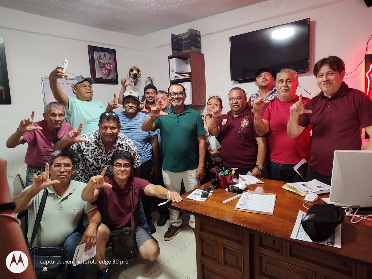 GCarmenSTRM42's tweet photo. Nuestro líder @lgps03101, siempre comprometido con el bienestar de los compañeros, ha mostrado su preocupación por la salud de todos y continúa trabajando en acciones que brinden tranquilidad y respaldo, está impulsando un importante beneficio de seguro para los jubilados. https://t.co/EnbyZYXe37