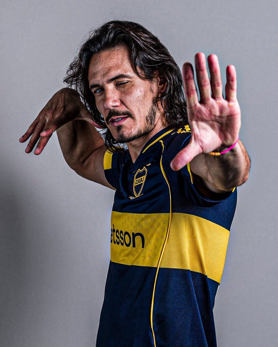 la12tuittera's tweet photo. 🔎Edinson #Cavani en #Boca:

◉ 3 años
◉ 81 partidos
◉ 28 goles
◉ 12 asistencias
◉ 27 partidos completos
◉ 5860' disputados (gol cada 209')
◉ 0 títulos.

❓¿Cómo califican del 1 al 10 su paso en el Xeneize? https://t.co/ookcmDNks9