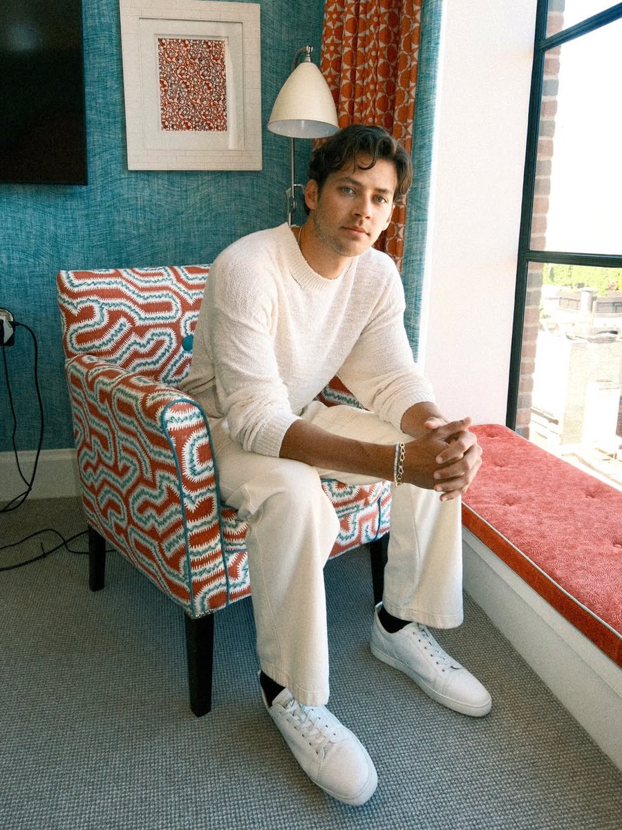 cornettbrasil's tweet photo. LINDO 🥹 Matt Cornett em novo dump de fotos no Instagram de Aika Flores. https://t.co/n8hBByGUdG