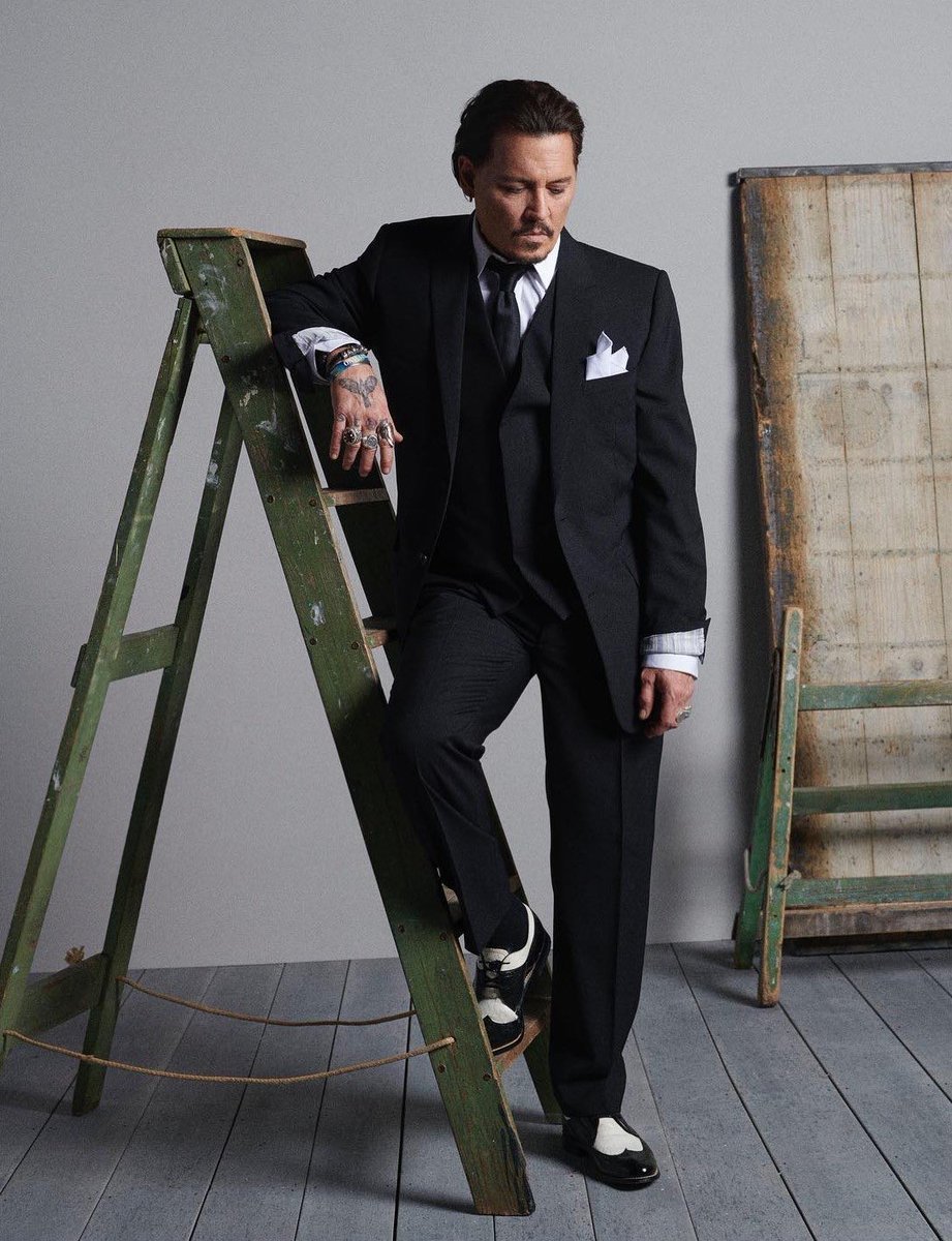 Johnny depp tweet media