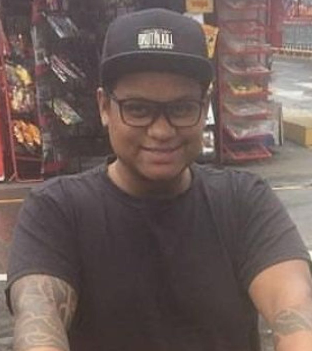 RonaldR9's tweet photo. @DavideSouzaPer5 @BolsonaroSP @Arrascaneta23 A carinha de beta q gosta de leite e acusa os outros daquilo q faz...
Patético, marmita de ladrão!
🤣🤣🤣🤣 https://t.co/hLU7z1NwE2