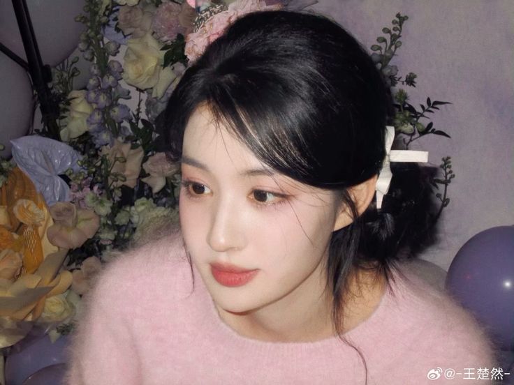 chuanpdf's tweet photo. 🌺 #WangChuran #王楚然 https://t.co/lrirxAKMkB