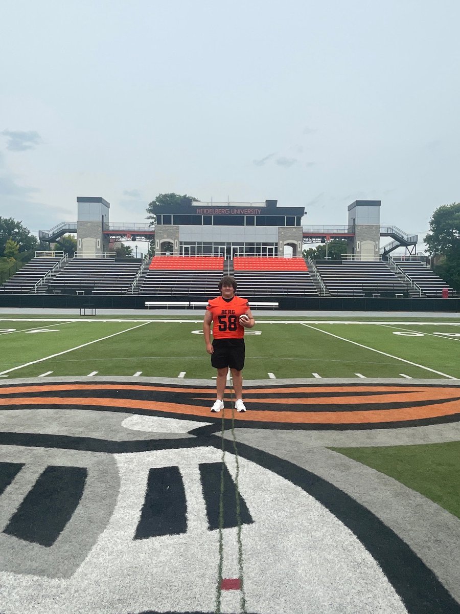 grantwalker78's tweet photo. After an amazing visit and conversation with @Coach_Donaldson and @coachjasonlewis  I am truly blessed to receive my first official offer to play football at Heidlburg University!! #agtg #berggang

@CoachDanScholz @CoachRio5x @kenmeibers @PrepRedzoneOH @JaredLuginbill @OakHillsFB https://t.co/KWGvxFlQqm