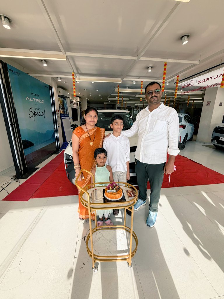 SinghDragpal's tweet photo. Welcome PUNCH Pure + S in 2026...
#TATA #PUNCH #CommandMax #EndlessDrive #NewWheel #GoogleSearchConsole https://t.co/3olMka3LXH