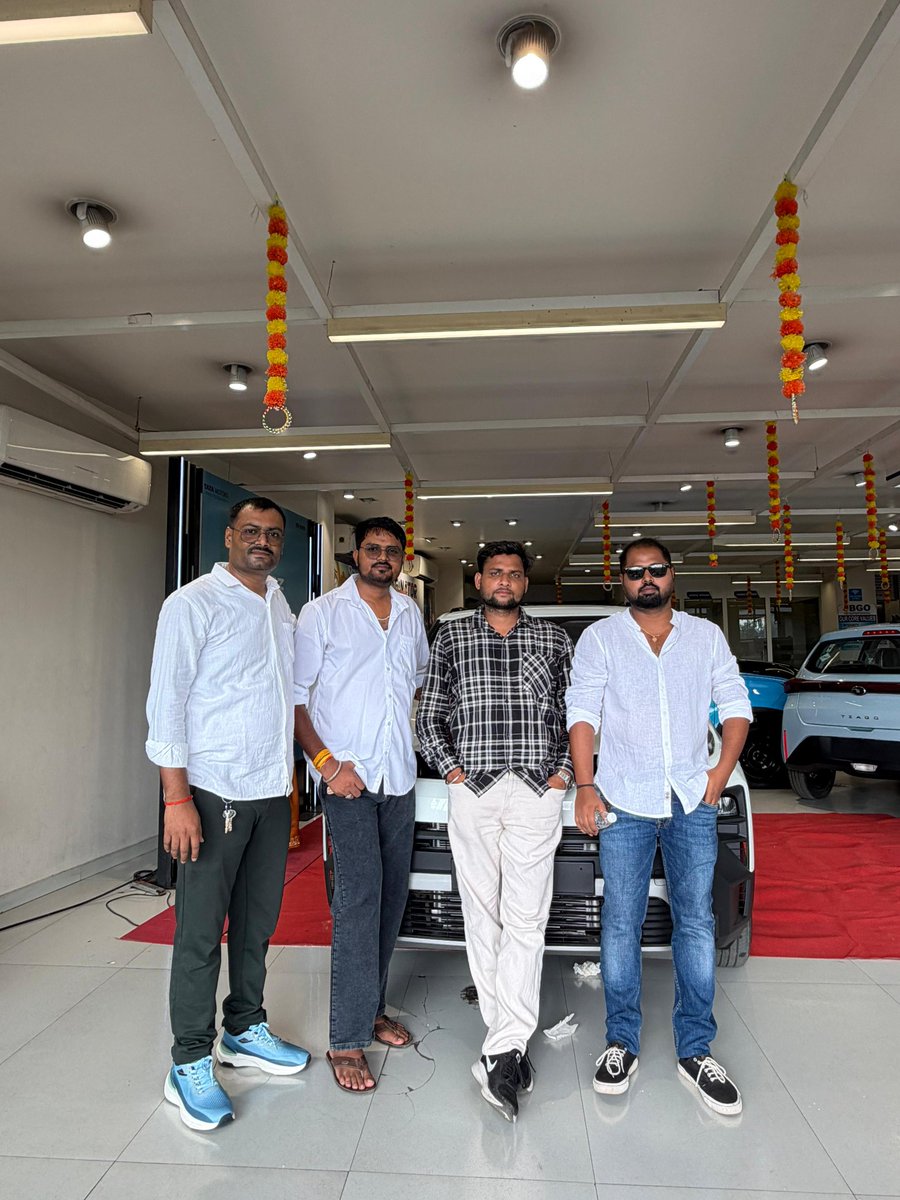 SinghDragpal's tweet photo. Welcome PUNCH Pure + S in 2026...
#TATA #PUNCH #CommandMax #EndlessDrive #NewWheel #GoogleSearchConsole https://t.co/3olMka3LXH