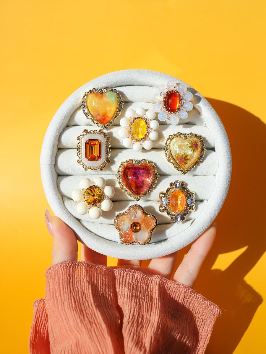 palpitation03's tweet photo. magical door ring(ダークオレンジ)🍊
シルバーカラー残り1点です🧡 https://t.co/2905KxHOFS
