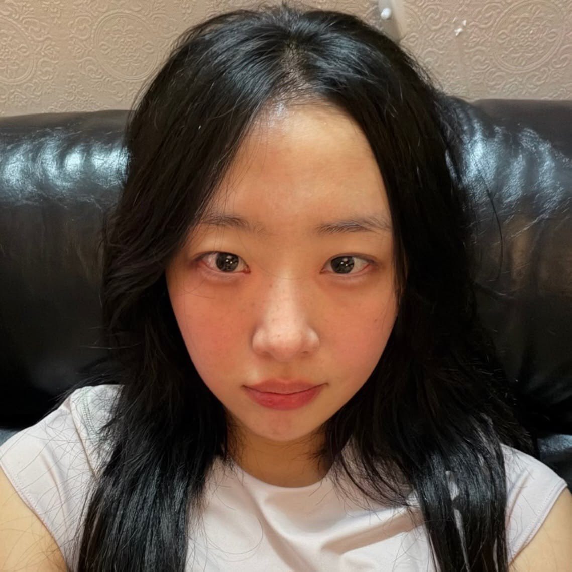 _Mikapple's tweet photo. BUSCANDO MUTISSS

 (#kpoptwt | #stantwt)
                ✮ She | 🇦🇷 

  -Staneo a Yves, skz, itzy y blackpink
-Oyente casual de Loona 
-interactuo mucho porque vivo al pedo
-mitski es vida

            ♡  + rt =  mutis 🍏 https://t.co/jhrBaprZGc