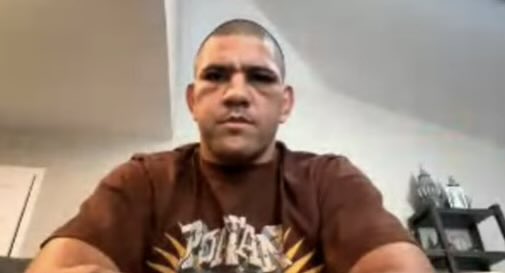 Zoo0l3's tweet photo. This is serious
This is a generational head loss
A complete crash out

Even bandwagon fans who chanted Chama 4 days ago are making fun of him now

He might just drink himself into a coma or harass &amp; abuse innocent women again

The police should observe him for a few weeks https://t.co/pz7ERFjdPK