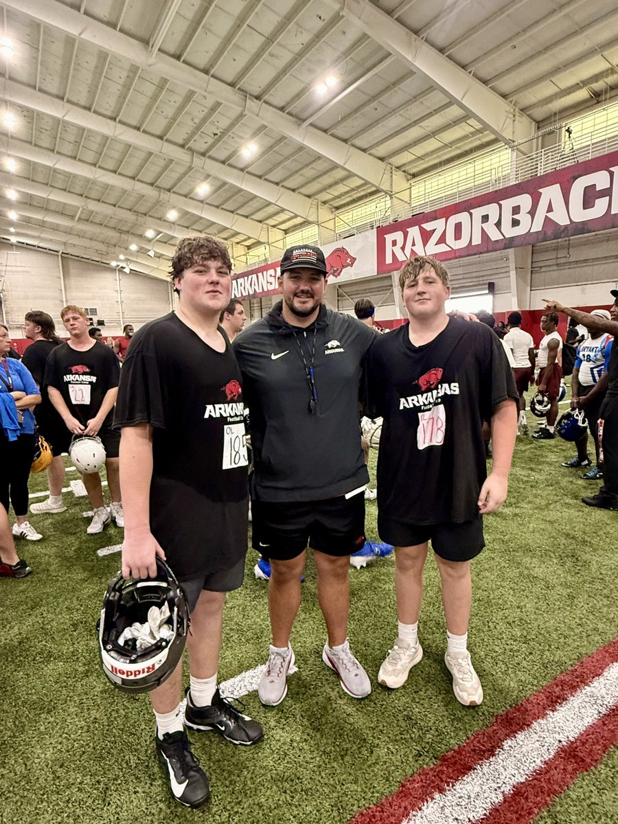 LGrimm74's tweet photo. I had a great time at the @RazorbackFB camp today. I appreciate the coaching from @Coach__Myers &amp; @mjohnson7672! Got a lot of work in. Ready for senior year. #oline #gohogs @Coach_Dameron @SouthsideMavsFB @OtisKirk23 @ArRecruitingGuy https://t.co/eqJtypmCkD