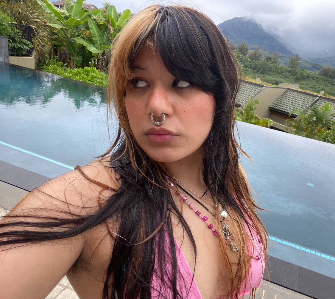 DulceDiosaa's tweet photo. Out of your budget💋🩷💕 https://t.co/6YdZBlzy8f