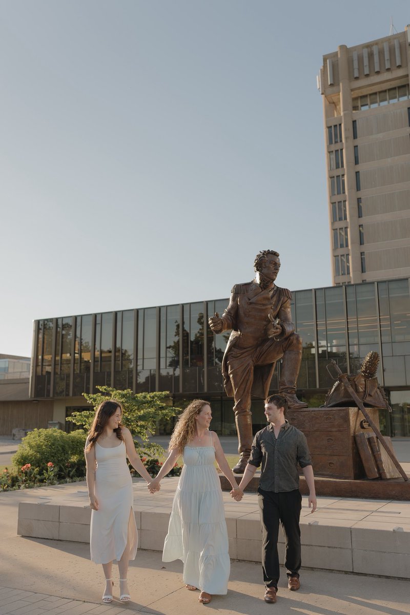 _The_Sandbox's tweet photo. Proud mama moment! I am so thankful for you both. You bring sunshine, joy and laughter into each and everyday. Congratulations on earning your undergraduate degrees from @BrockUniversity! 👏👏🎓🎉 https://t.co/xlxvMlGhpi
