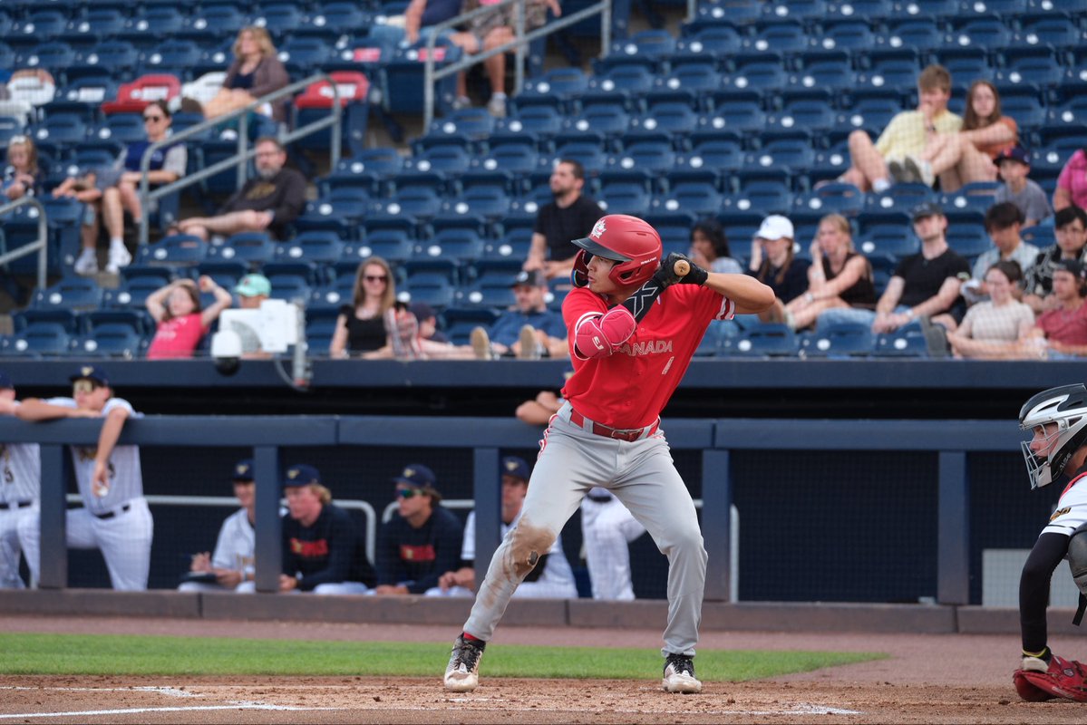 BaseballCANJNT's tweet photo. Elliot Lascelles with an 2-RBI single to put the Juniors ahead early! 🇨🇦⚾️

📊 https://t.co/BBUFGbxdaG
📺 https://t.co/Cfhiz95JQ2

#BaseballCanada | #MLBDraftLeague | #JNT https://t.co/M2gM3Bwdwi