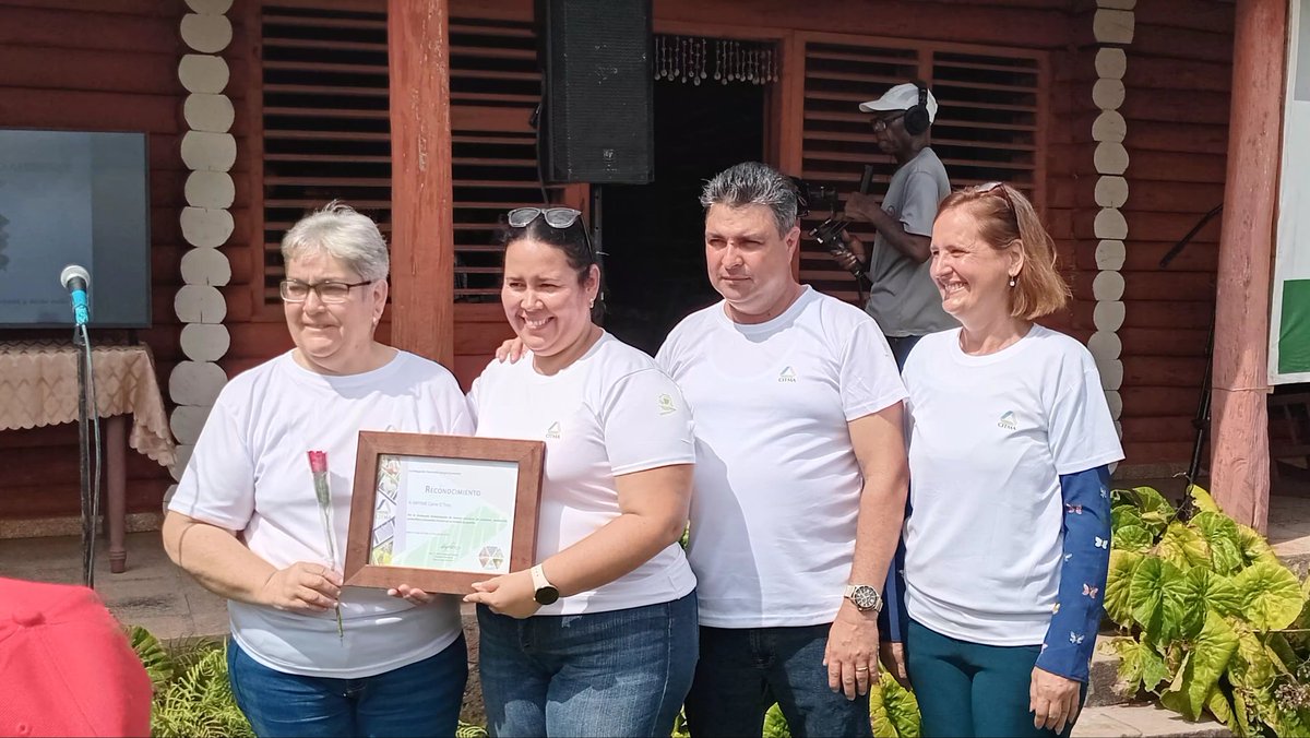 citmaciego's tweet photo. #CiegodeAvila hoy en su acto provincial x el #DíaMundialDelMedioAmbiente 
@AMA_CUBA @citmacuba @ArmandoRguezB
@DCitmaCA @JHGcasanova #LatirAvileño https://t.co/Lru92abKNx