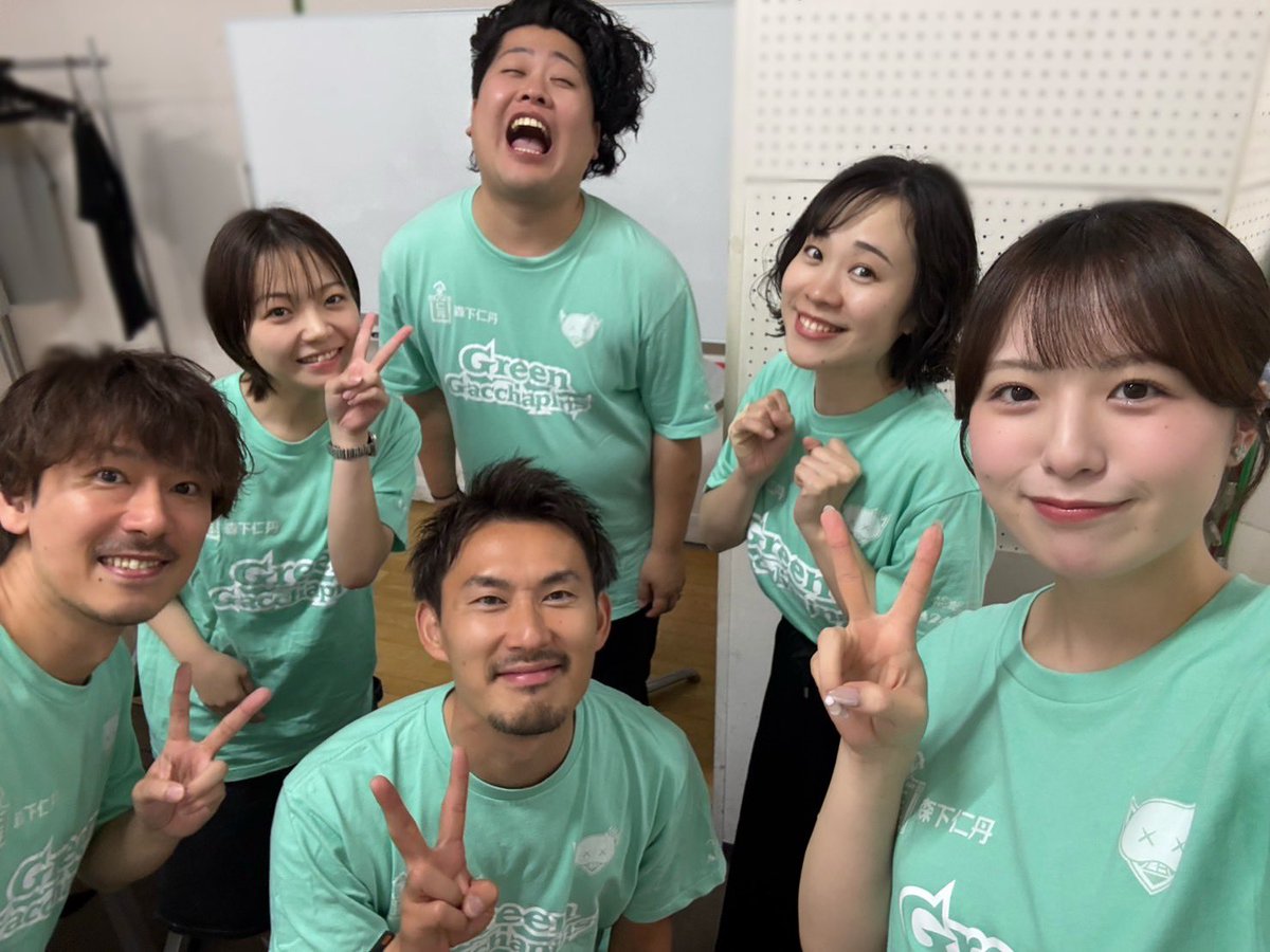 KENICHI1208's tweet photo. 森下仁丹プレゼンツ
#第三水曜即興舞台 2026
第２戦

グリーンガッチャピンズ🟢澤田監督不在で監督代行して参りました🫡

2位。。。1位じゃないと悔しいよねー。ただ、それぞれが役割を果たした素敵な作品になって楽しかったです✌️

来月こそ🥇

たくさんのグミを頂きました✨✨嬉しすぎる🤤 https://t.co/CIBfFGLCz2