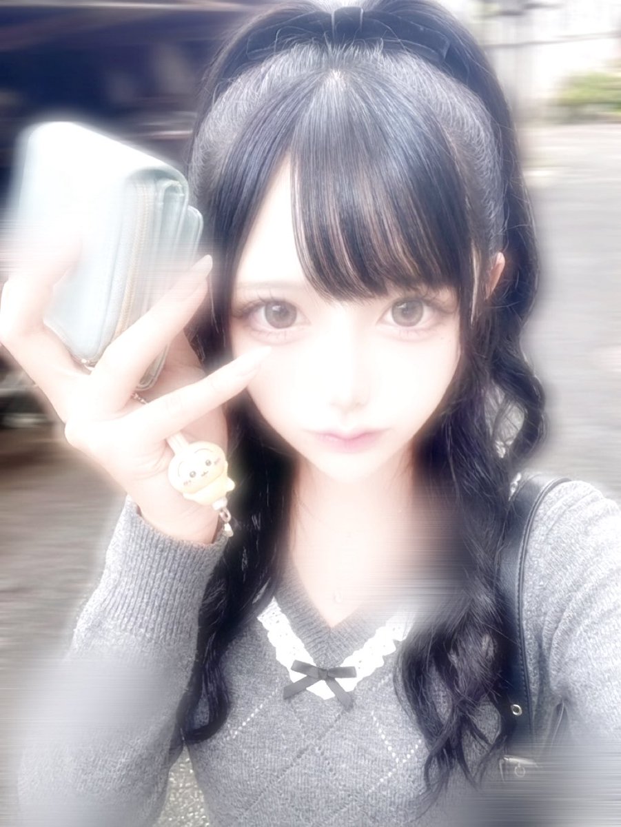 ✩ tweet media