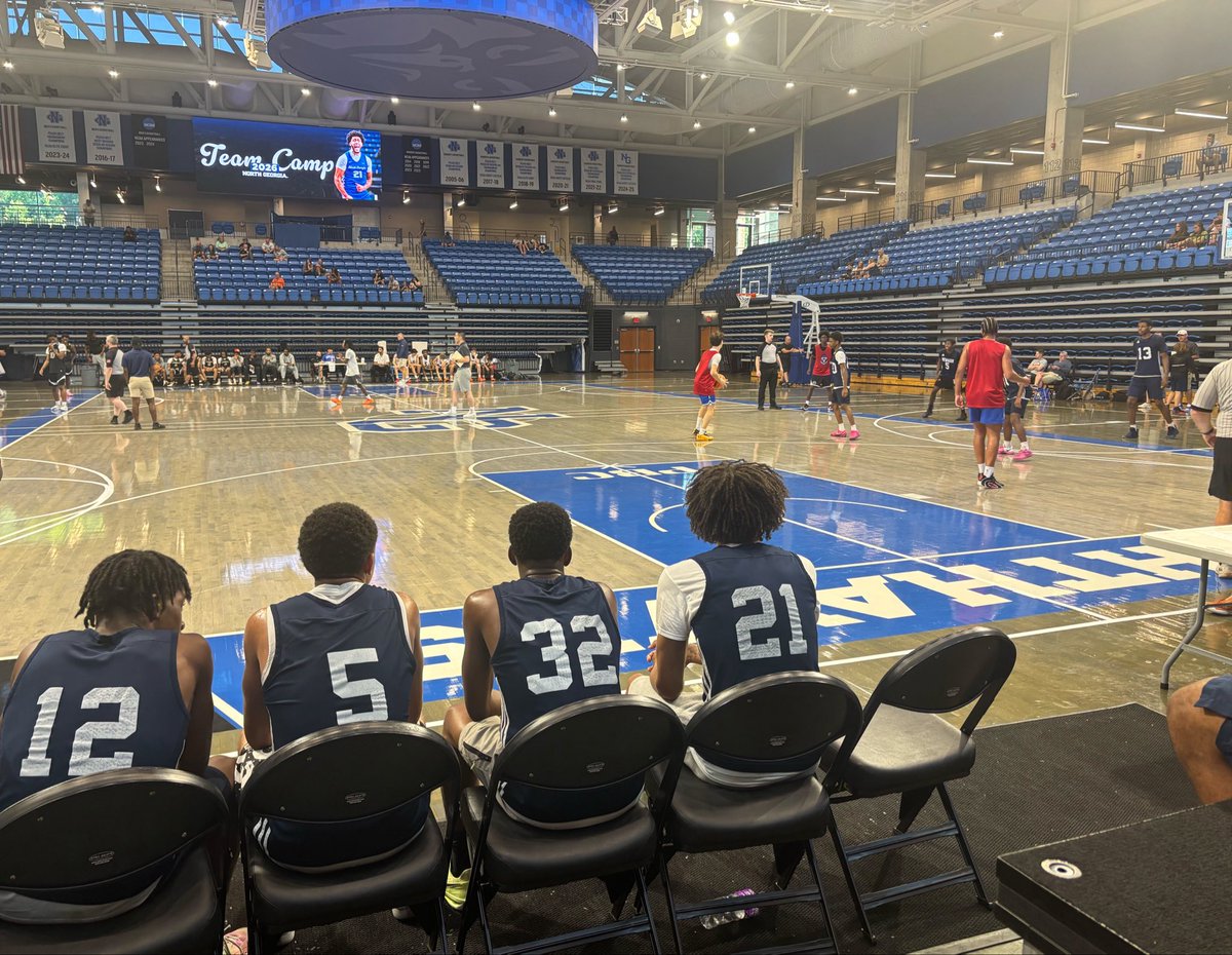 NewnanHoops's tweet photo. Another 3-0 day for the Cougars, this time in Dahlonega with @UNGMBB team camp. 19-1 now on the summer as we continued to bond, develop and grow as a team. Can’t wait for this version of the #NewnanHoopsFamily to put on a show next season! #HuntWhatsNext https://t.co/71WT671jMj