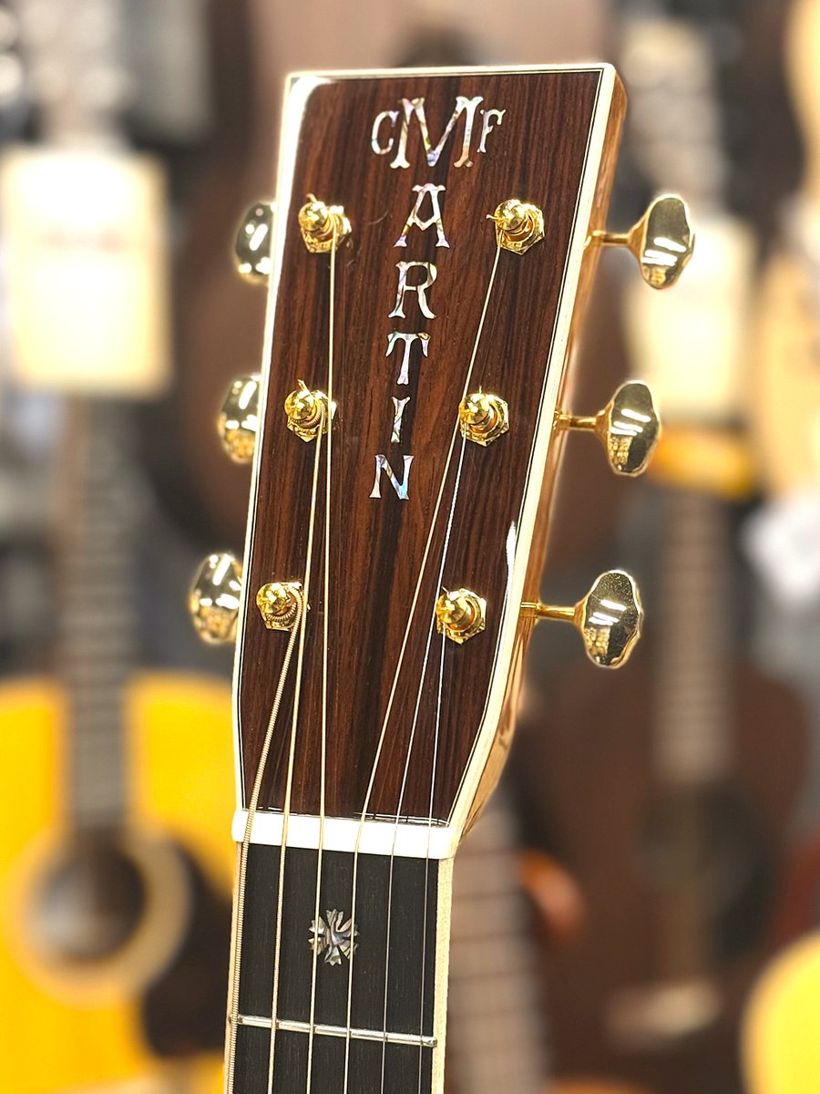 gclubshibuya's tweet photo. 【6F Acoustic】

1933年製の #Martin OM-45から着想を得たG-CLUB SHIBUYAオリジナルオーダー

ここ最近のどんよりとした悪天候を吹き飛ばすくらいの絢爛なサウンドです

ちなみに写真の3枚目が私の推しポイントです

#アコギ
#アコースティックギター
#マーチン
#マーティン 
#弾き語り https://t.co/t0h6n5WAtO