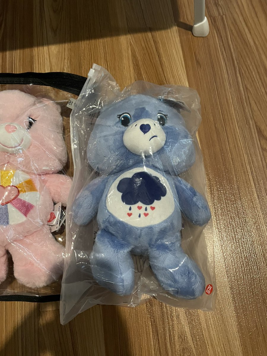 minmoowan's tweet photo. ส่งต่อแคร์แบร์งานแท้ทุกตัว 💯
สีขาว 380
สีชมพู 350
สีฟ้า 320 
ค่าส่ง 30 บาท เหมา 3 ตัว 1,000 บาทส่งฟรี
รับผ่อน 1 เดือนค่ะ ขอดูรูปพต.ได้เลย

#ส่งต่อแคร์แบร์ #แคร์แบร์มือสอง #ตุ๊กตามือสอง #ส่งต่อตุ๊กตา https://t.co/wWE9u19RS3