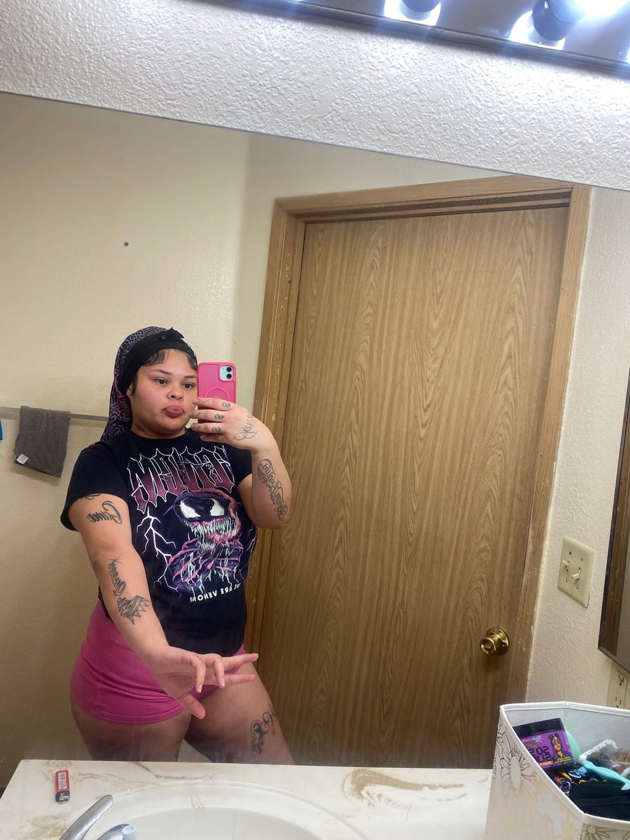 RicanPrincessX0's tweet photo. Ahh FAT 💕 https://t.co/T2AaKreNTW