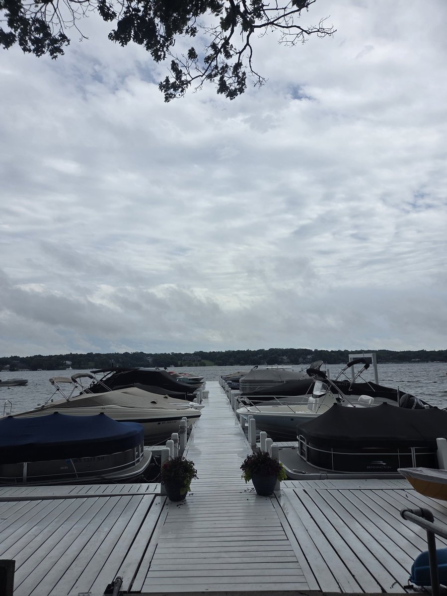 agentphilip07's tweet photo. Boat Business Bare Minimum 💰🤑 https://t.co/Psv4o4JZAk