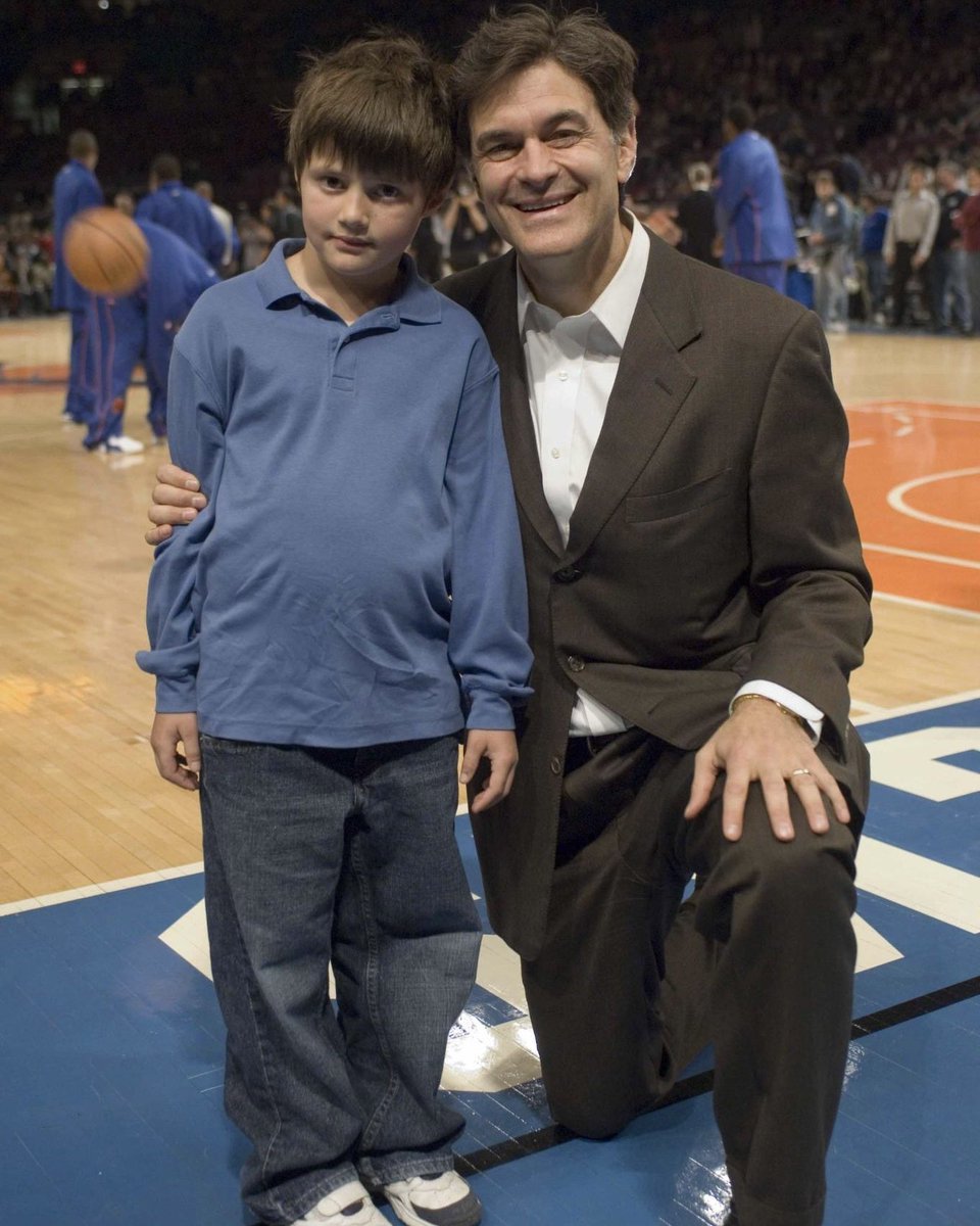 DrOz's tweet photo. Congrats to the latest Dr. Oz on finishing his internship at Columbia. This is the physician’s version of bootcamp—our most demanding year of training, where long, physically grueling days and enormous responsibility transform medical students into doctors. He’s come a long way since he first saw the Knicks — as has the team!