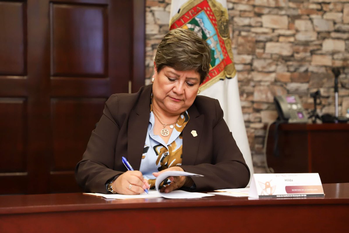 ContraloriaGEM's tweet photo. La Secretaria de la #ContraloríaEdoMex, la Lic. Hilda Salazar Gil, y la Auditora Superior del @OSFEM_oficial Liliana Dávalos Ham, encabezaron la apertura de la Auditoría del Desempeño AD-120, ordenada para esta dependencia conforme al Programa Anual de Auditorías 2026 del #OSFEM https://t.co/Lu3s8E48L2