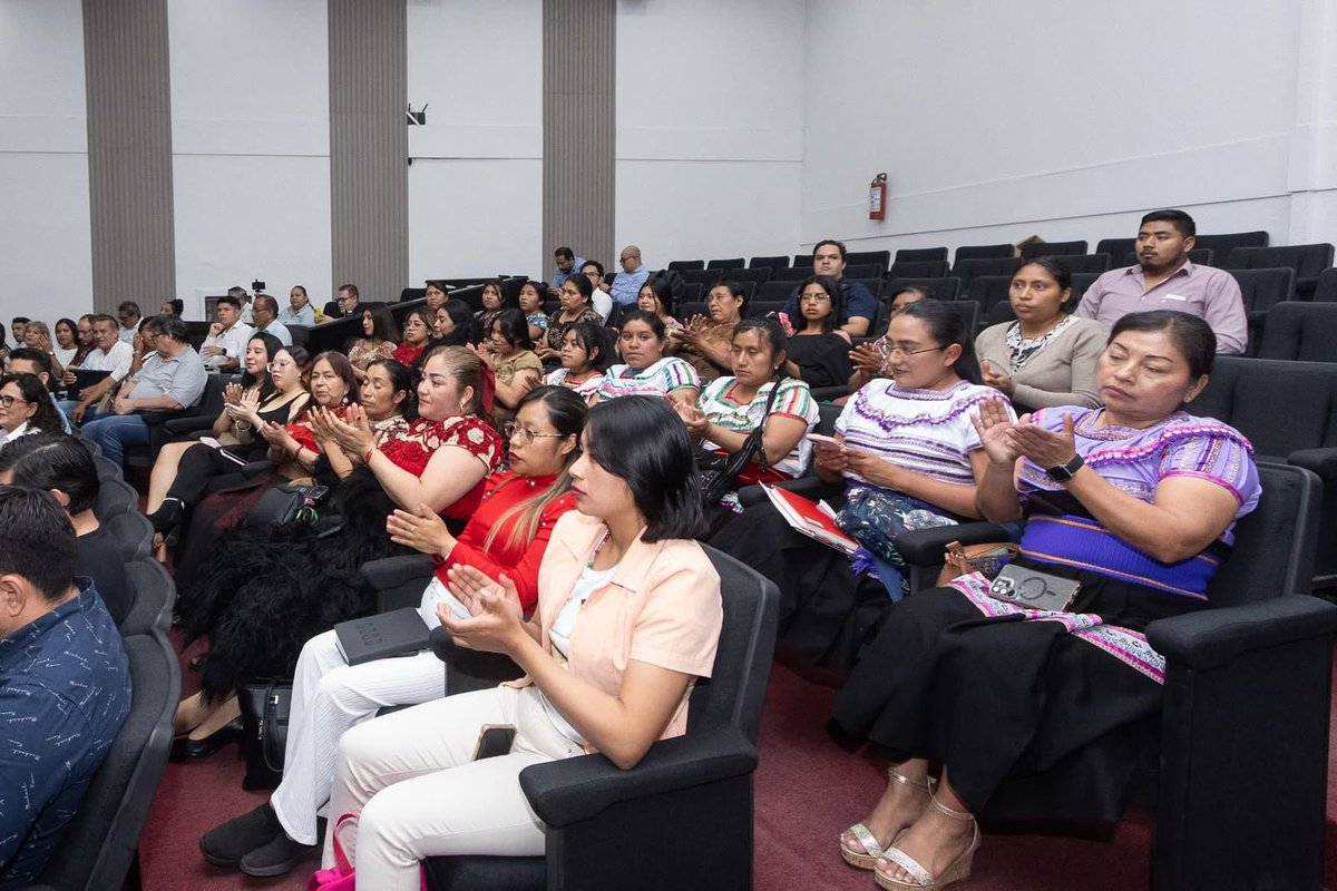 congresoChis's tweet photo. #BOLETÍN || Aprueban reformas a Ley Constitucional en materia de respeto a #derechos de la #mujerindígena.
Leer más ➡️ https://t.co/pdnKVOL4Oi

#69LegislaturaChiapas #LegislandoConHumanismo https://t.co/710CWkA9lE