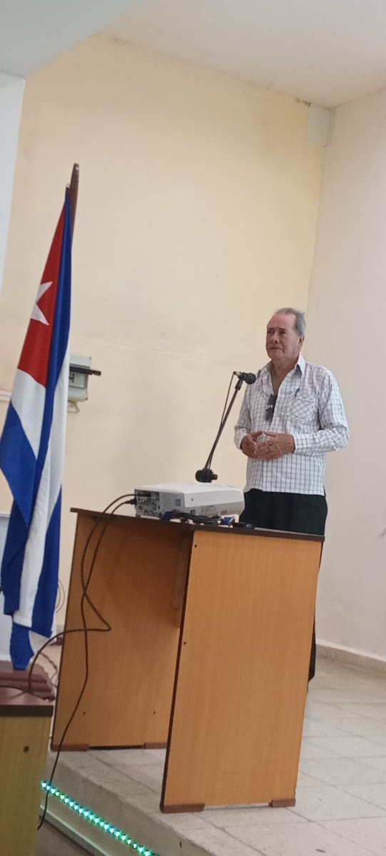 E_Rectora's tweet photo. Matutino especial en la Universidad de Ciencias Médicas de #LasTunas dedicada al Che, Maceo y al día de los padres
Se realiza convocatoria al trabajo voluntario con el fin de aportar al embellecimiento del parque temático de la ciudad
#LasTunas 
#CubaEstáFirme 
@gob https://t.co/yBQguBZdT7