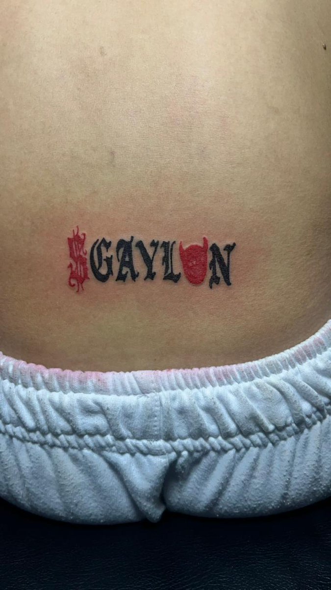 Inksight27's tweet photo. Honestly i cant not join this game lol.
@daremarket

im so excited to participate and get this $Gaylon stamp tatto.

lets hype it up. 
@daremarket

are u gay ? 

$Gaylon https://t.co/wjlbgNoXGb
