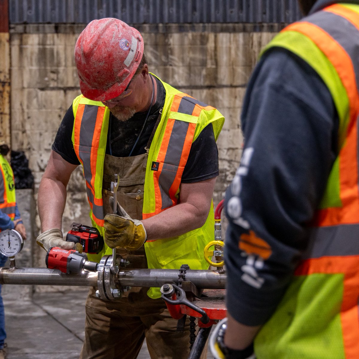 CrystalSugarCo's tweet photo. We’re recognizing the team members across our facilities who help lead trainings, support safe operations, and look out for their coworkers every day during Safety Month. Thank you for helping keep our workplaces strong and safe, everyone! 🦺 https://t.co/cu7cNJodqt