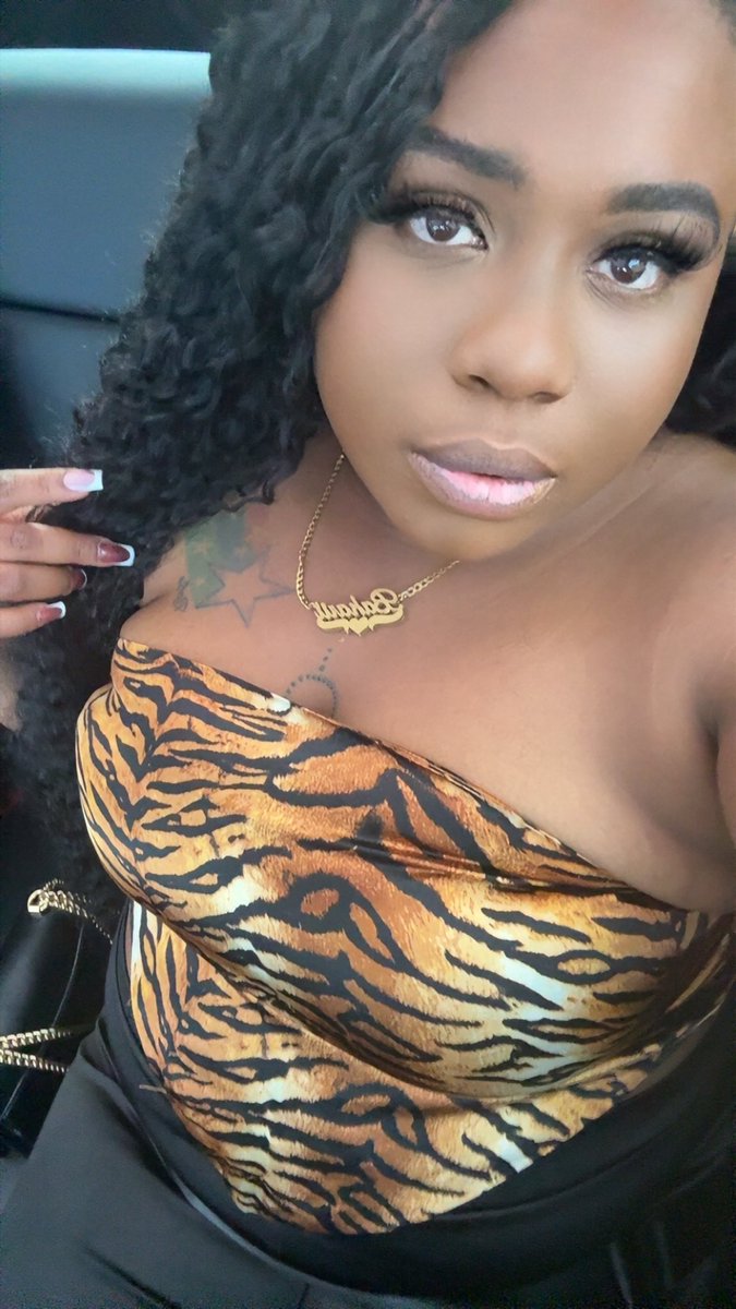 TheeDallasBAE's tweet photo. Hello Bakarii🤎🧡🖤 https://t.co/QbngB1Y8xK