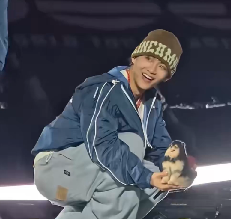 yunkisweetheart's tweet photo. best dads ever https://t.co/icPC9aOedX