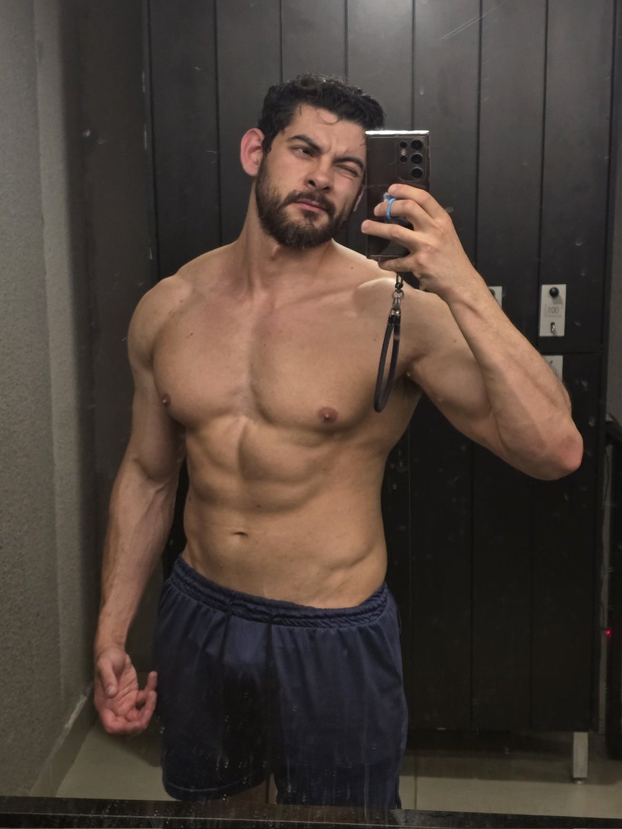 André GabS tweet media