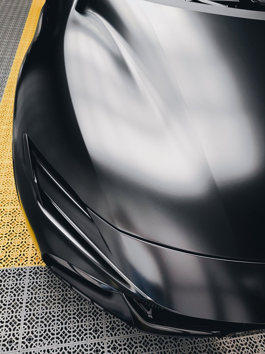 58_SAVAGE_'s tweet photo. Ferrari Purosangue
TERMINAX Matte Protection Film施工。

グロスボディをマットPPFでマット化。
リアエンブレム周りはデータカット、それ以外はバルク施工を中心に、形状・素材・飛び石リスクに合わせて適材適所で施工しています。

#Ferrari
#Purosangue
#プロサングエ
#プロテクションフィルム https://t.co/tRaGwCvbIm
