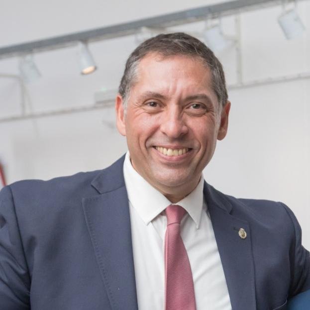 CORONELJMIGUEL's tweet photo. "6AM" 93.9 Mhz. @MauricioArgiro:   "Catalán es funcional al gobernador Osvaldo Jaldo; por eso no quiere la unidad de la oposición. @mariano_campero es el mejor candidato a gobernador que tiene Tucumán" El edil también cuestionó al presidente de La Libertad Avanza Lisandro Catalán https://t.co/rgHbPyanwV