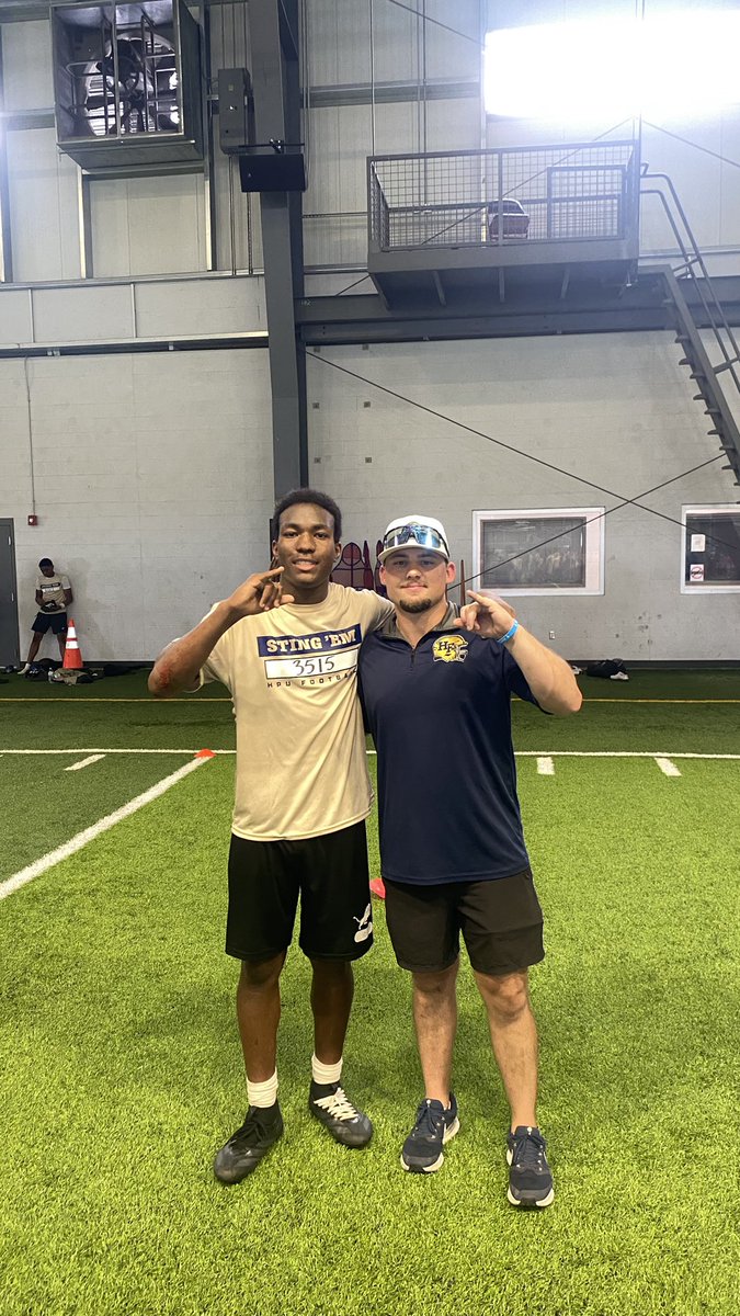 keithJ008's tweet photo. Had a great time at HPU camp today! I had a great time working with Coach @justin3kay in Indy as well! The energy level and competition was really high. 
Can’t wait for HPU to see me dominate this season🫡
@T_Massey13 
@TheWacoFB https://t.co/0isdCiQnoJ