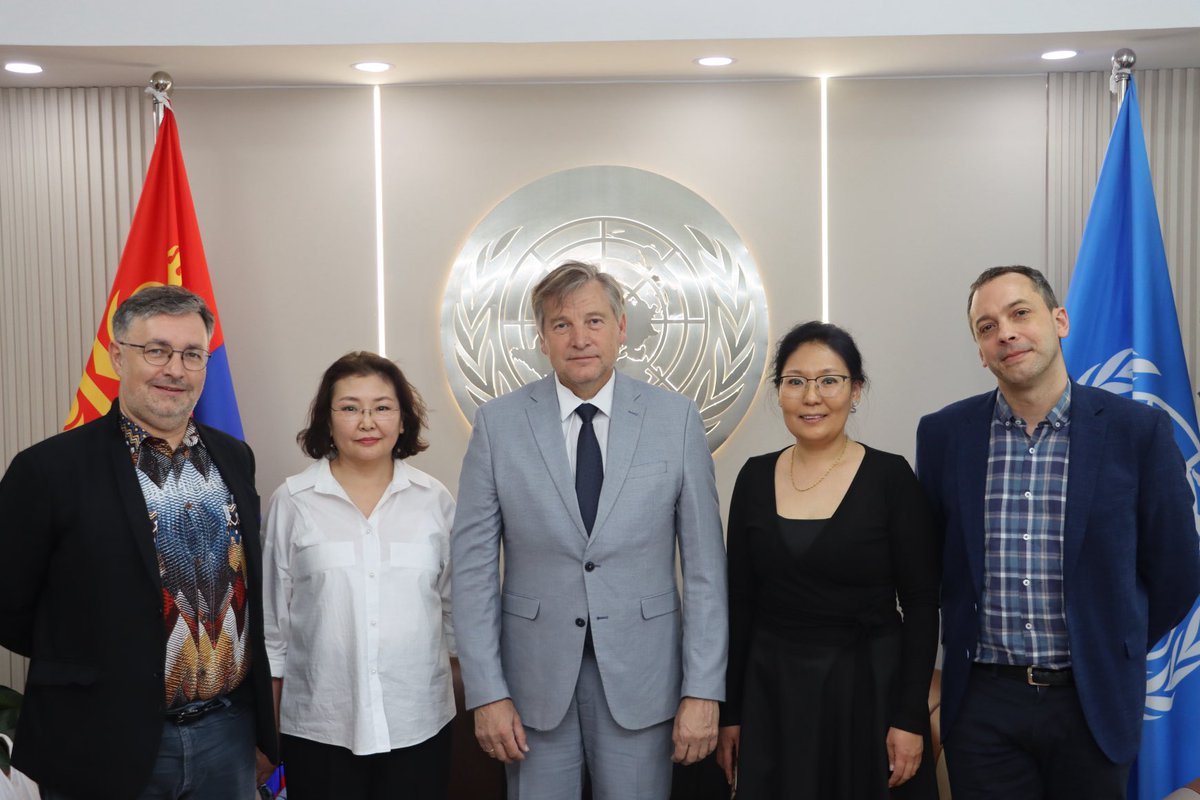 JaapVanHierden's tweet photo. UNFPA, UNICEF and WHO have enjoyed a longstanding partnership with the Luxembourg Development Agency, which included the construction and equipping of a pediatric operating room in Ulaanbaatar. I was pleased to meet @dohognehenri and his dedicated team. https://t.co/TZbQoGaH1U