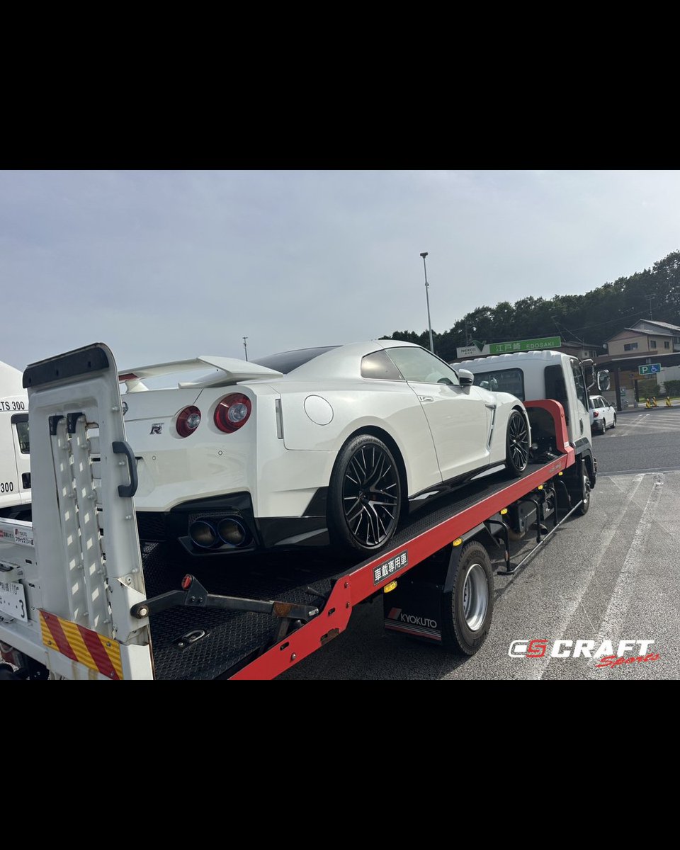 CRAFTSPORTS23's tweet photo. Today, we received a NISSAN GT-R R35 Black Edition MY24 from Mr. I in Chiba Prefecture.

* Year: 2023
* Mileage: Approximately 3,540 km
* One owner / Non-smoking car
* NISMO Sport Resettings
* Genuine drive recorder (front and rear)
etc...

Thank you very much for selling your car to us.

Craft Sports is currently strengthening its purchase of all GT-R vehicles!

We also offer nationwide on-site and free appraisals!

For high-value GT-R purchases, leave it to Craft Sports!

----------------------------------

GT-R Specialist Shop CRAFT SPORTS
248-1 Miyaji-cho, Maebashi City, Gunma Prefecture

#NISSAN #GTR #NissanGTR #R35 #VR38DETT #JDMcar #SportsCar #GTRObuse #HighPriceGTRObuse #HighPriceRObuse #GTRObSpecialist #CraftSports #craftsports #NISMO