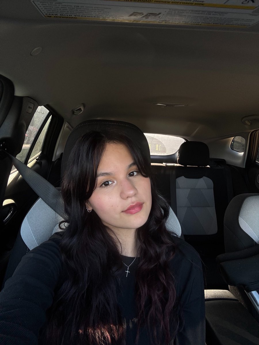 daizyylee's tweet photo. #NewProfilePic +2 https://t.co/PfCXVAs2bq