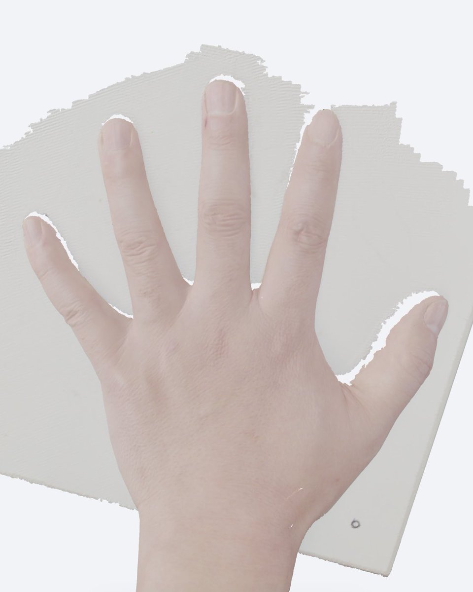 shining3d_Japan's tweet photo. 🖐️ これはハンドモデルではありません。普通の手をEinScan Libreでスキャンしただけです。

指は動き、皮膚は伸縮します。多くの3Dスキャナーはこうした動きに苦戦しますが、EinScan Libreのノンリジッドアルゴリズムなら、有機的な形状もスムーズにキャプチャできます。無理にポーズを固定したり、テープで固定したりする必要はありません。

さらに、ワイヤレス設計と内蔵タッチスクリーンにより、手に取ってスキャンするだけで、その場で結果を確認できます。

💻 パソコン不要
🔌 ケーブル不要
⚡ 面倒な準備不要

手も、顔も、じっとしていないものも。

EinScan Libreなら、思いのままにスキャンできます。

🔗 3Dデータはこちら：
https://t.co/rbADGZDi5G
🔗 EinScan Libreの詳細：https://t.co/hA4qz9r9YI

#SHINING3D #EinScanLibre #3Dスキャン #ワイヤレススキャン